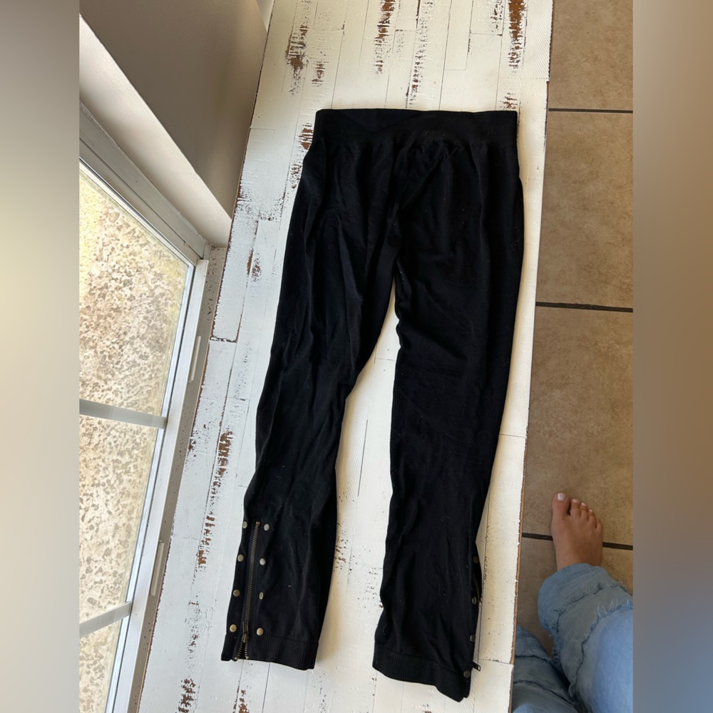 Poof black capri leggings with zipper studded embellished bottom
